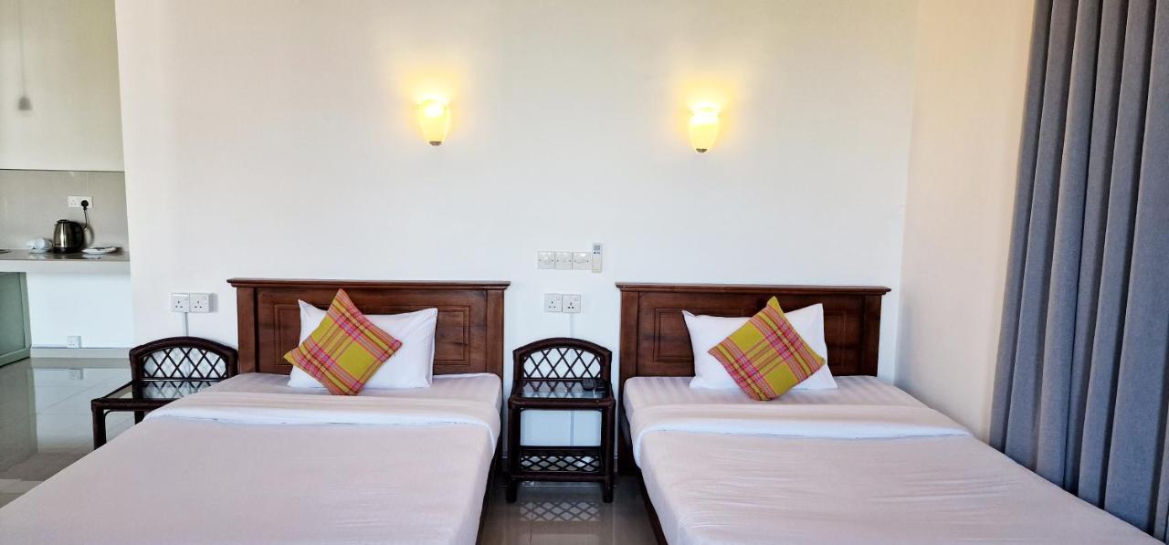 Hotel Chill Hill Hikkaduwa Exterior foto
