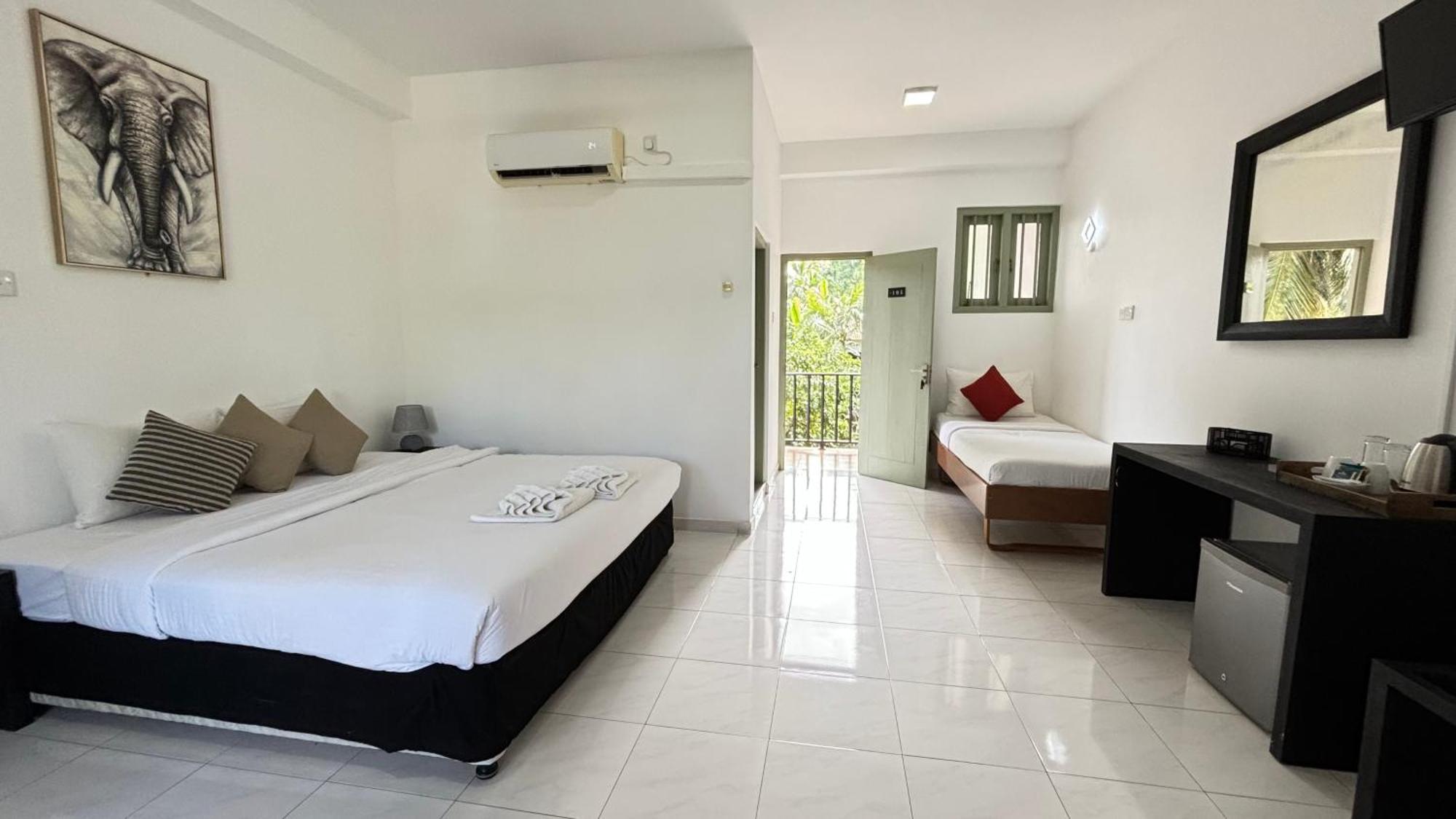 Hotel Chill Hill Hikkaduwa Habitación foto